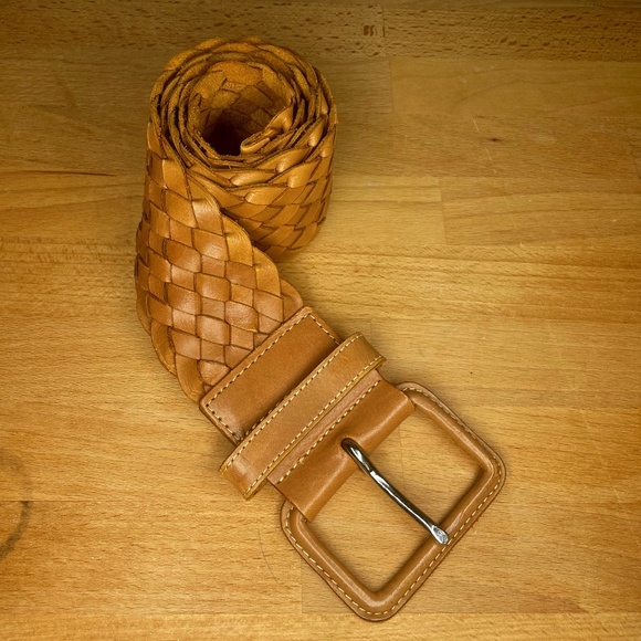 REDUCED! Club Monaco braided, basket weave 100% Italian leather belt, 42 inch - Picture 2 of 6